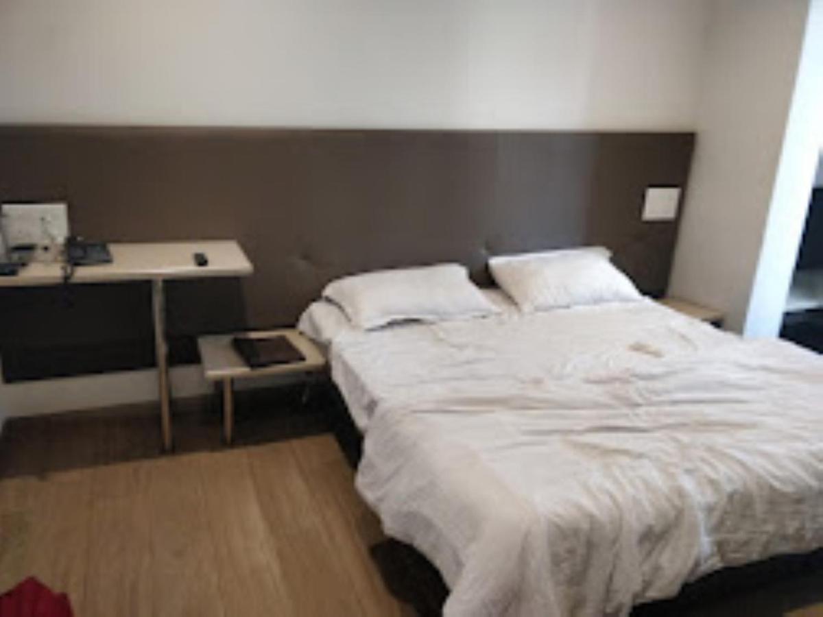 Hotel Sai Saya,Нашик Екстериор снимка