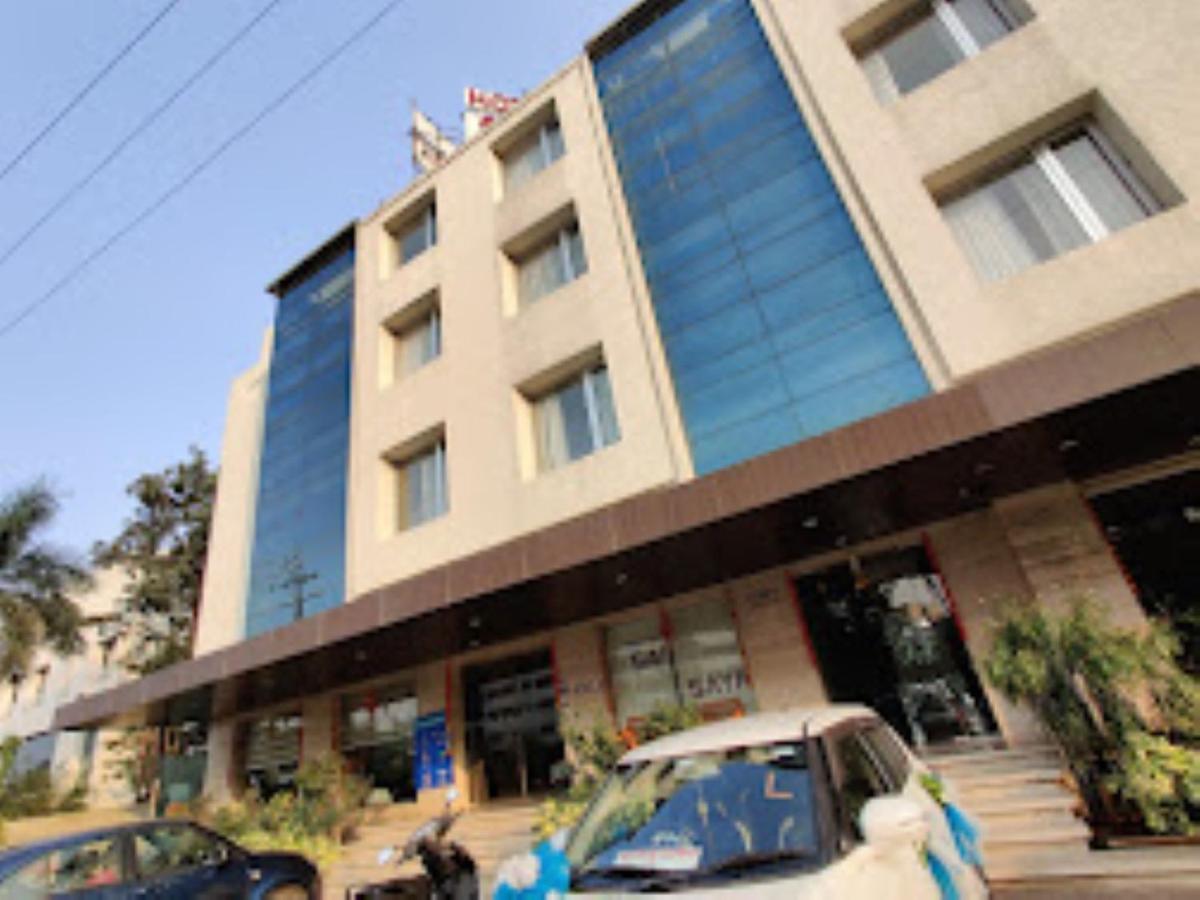 Hotel Sai Saya,Нашик Екстериор снимка