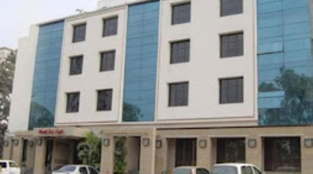Hotel Sai Saya,Нашик Екстериор снимка