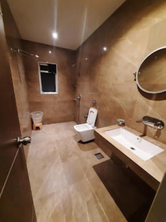 Hotel Sai Saya,Нашик Екстериор снимка